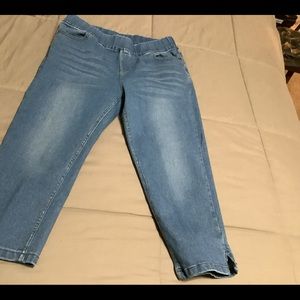 🎁 5/$25.00 Denim capris/jeggings